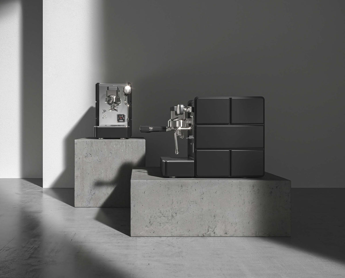 Stone Espresso machine - Plus Black — product view 3